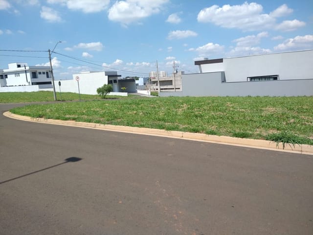 Terreno com 416m², à venda, no bairro Jardim Recanto das Águas em Nova Odessa