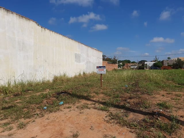 Terreno com 251m², à venda, no bairro Residencial Moimas em Birigui