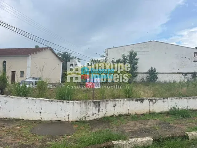 Terreno com 286m², à venda ou para alugar, no bairro Centro em Guaxupé