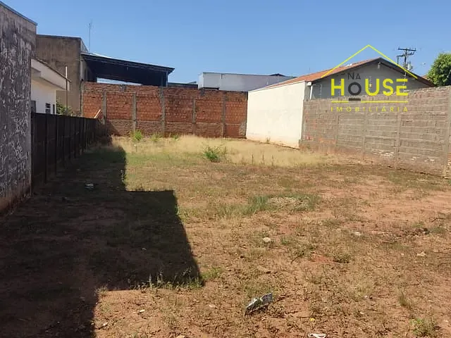 Terreno com 351m², à venda, no bairro Pozzobon em Votuporanga