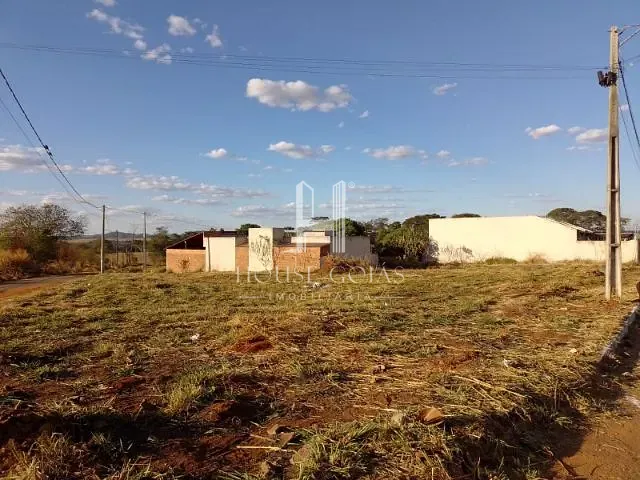 Terreno com 253m², à venda, no bairro Residencial Rosa Morena em Trindade