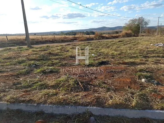 Terreno com 253m², à venda, no bairro Residencial Rosa Morena em Trindade