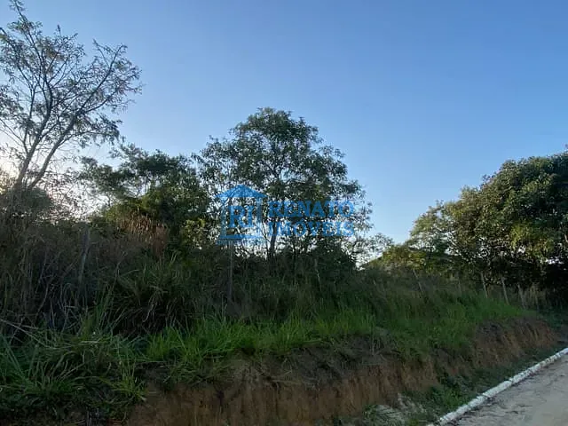 Terreno com 525m², à venda, no bairro Bambuí em Maricá