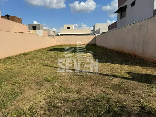 Terreno com 360m², à venda, no bairro Vila Aviaçao em Bauru