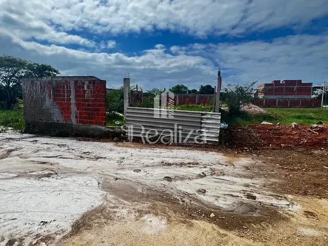 Terreno com 220m², à venda, no bairro Nossa Senhora da Vitória em Ilhéus