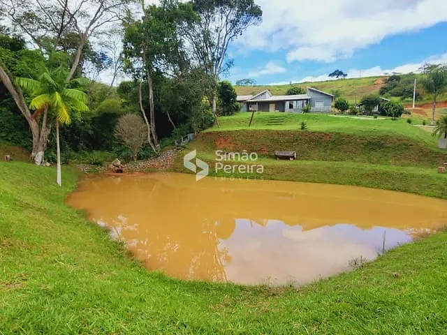 Terreno com 800m², à venda, no bairro Balança em Simão Pereira