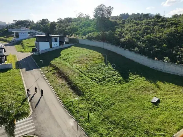 Terreno com 468m², à venda, no bairro Butiatumirim em Colombo