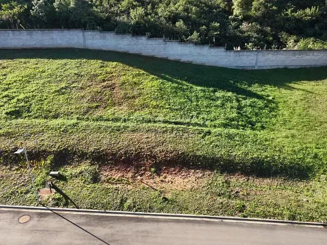 Terreno com 468m², à venda, no bairro Butiatumirim em Colombo