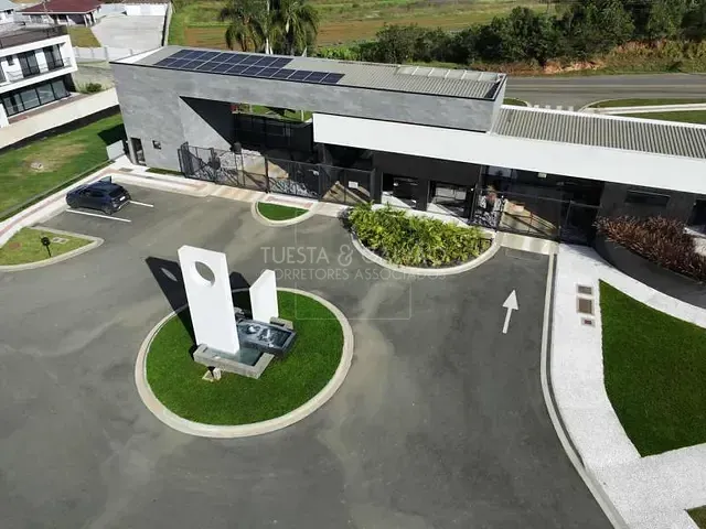 Terreno com 468m², à venda, no bairro Butiatumirim em Colombo