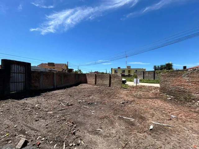 Terreno com 233m², à venda, no bairro Areal em Pelotas