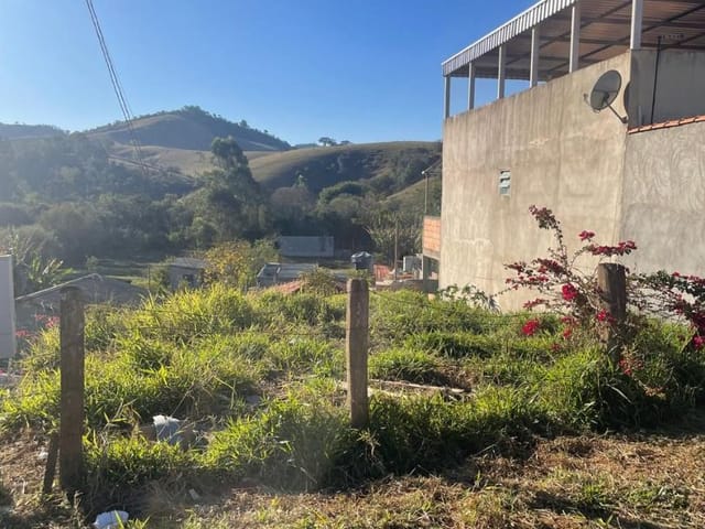 Terreno com 160m², à venda, no bairro Vazes em Cambuí