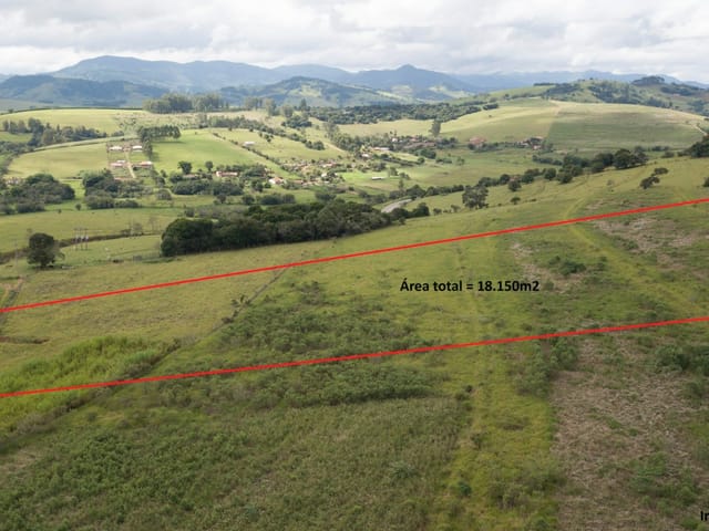 Terreno com 18150m², à venda, no bairro Distrito Campo do Meio em Paraisópolis