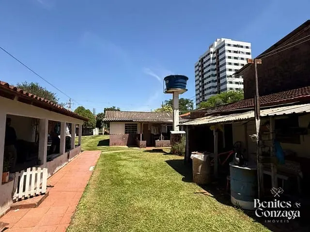 Terreno com 2500m², à venda, no bairro Jardim Alvorada em Maringá