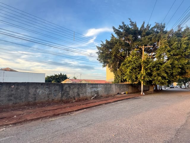 Terreno com 329m², à venda, no bairro Nova Tatuí em Tatuí
