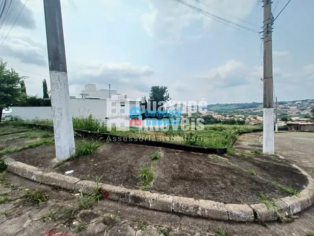 Terreno com 628m², à venda, no bairro Jardim Nova Guaxupé em GUAXUPÉ
