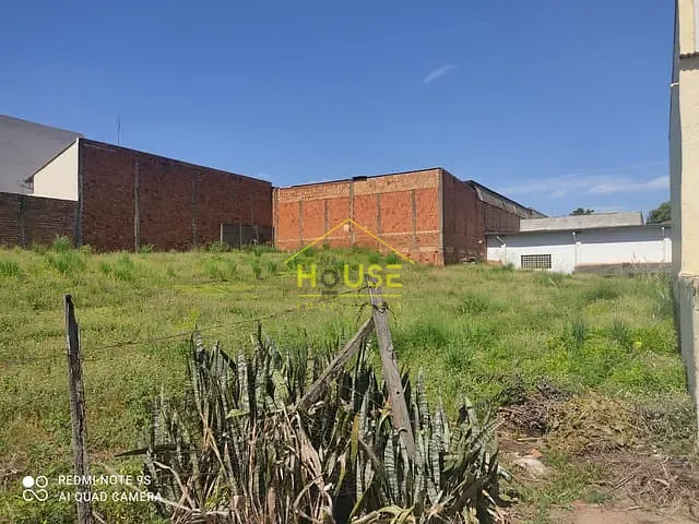 Terreno com 403m², à venda, no bairro Chácara das Paineiras em Votuporanga