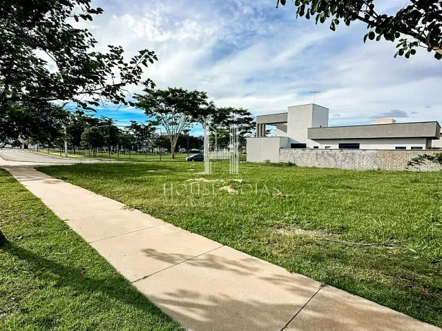 Terreno com 517m², à venda, no bairro Parqville Pinheiros em Aparecida de Goiânia