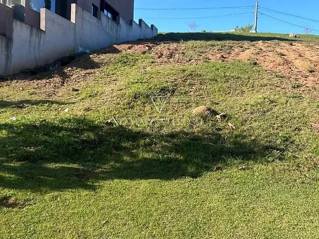 Terreno com 360m², à venda, no bairro Jardim São Pedro em Mogi das Cruzes