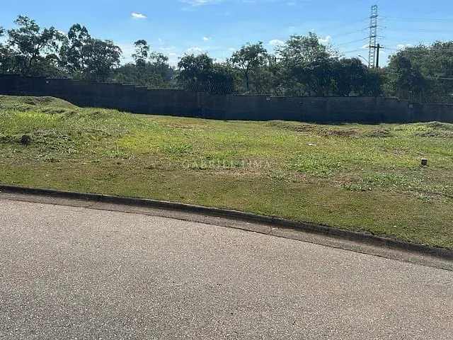 Terreno com 568m², à venda, no bairro Loteamento Residencial e Comercial Horto Florestal em Jundiaí