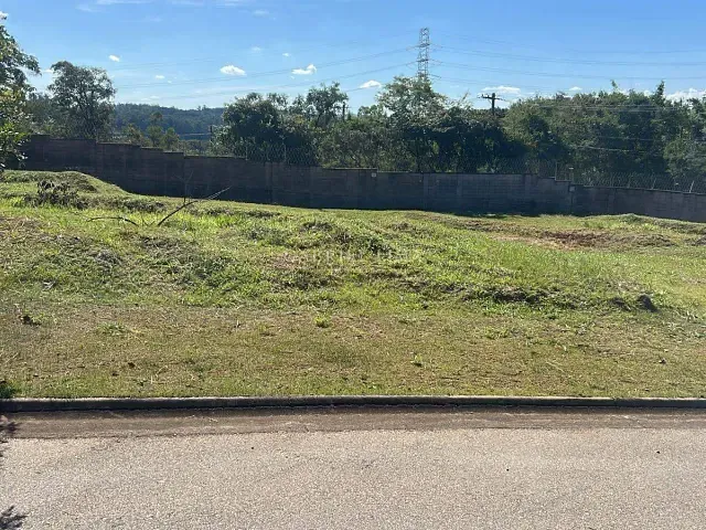 Terreno com 568m², à venda, no bairro Loteamento Residencial e Comercial Horto Florestal em Jundiaí