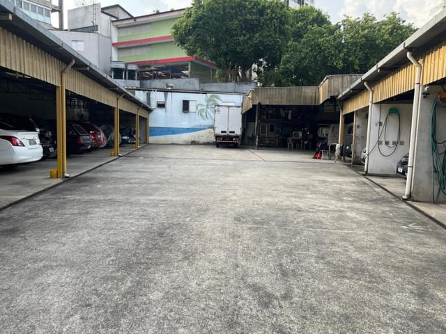 Galpão / Barracão com 750m², para alugar, no bairro Chácara Inglesa em São Paulo