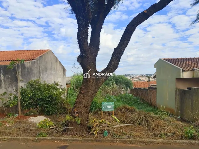 Terreno com 275m², à venda, no bairro Residencial Interlagos em Apucarana