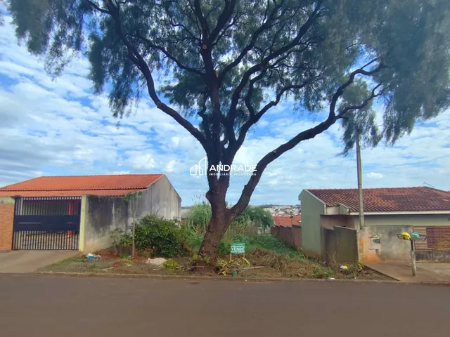 Terreno com 275m², à venda, no bairro Residencial Interlagos em Apucarana