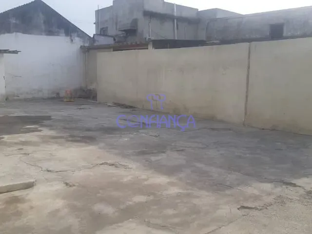 Terreno com 220m², para alugar, no bairro Campo Grande em Rio de Janeiro