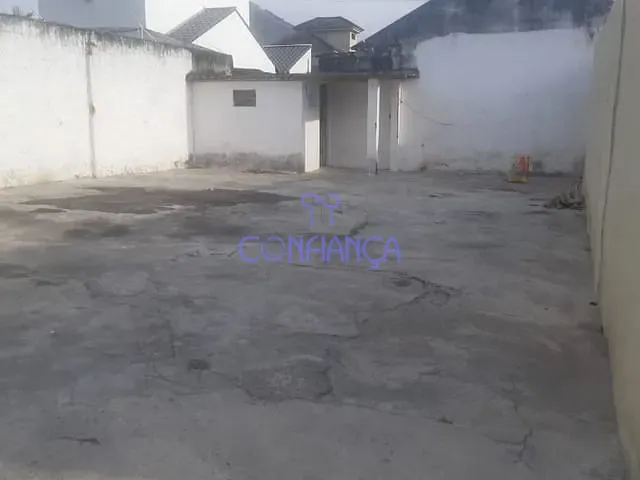 Terreno com 220m², para alugar, no bairro Campo Grande em Rio de Janeiro