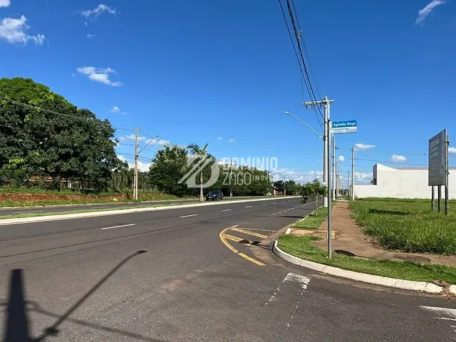 Terreno com 750m², à venda, no bairro Loteamento Antônio Caiado em Uberaba