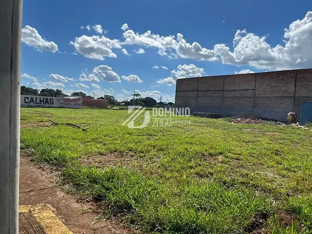 Terreno com 750m², à venda, no bairro Loteamento Antônio Caiado em Uberaba