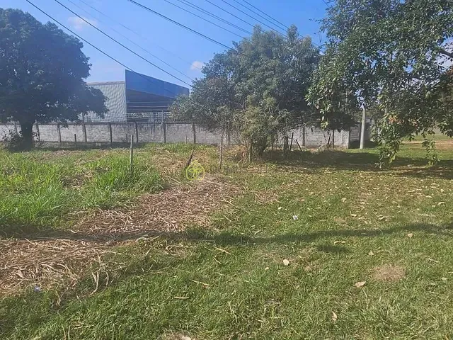Terreno com 2219m², à venda, no bairro Floriano em Barra Mansa