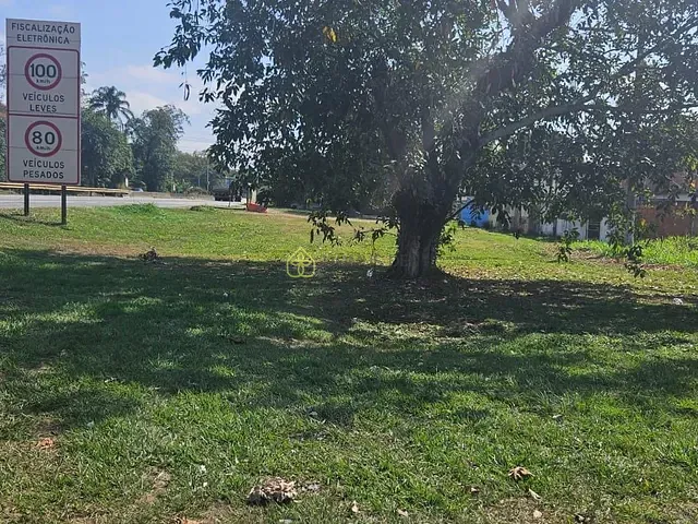 Terreno com 2219m², à venda, no bairro Floriano em Barra Mansa