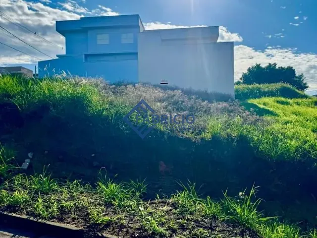 Terreno com 250m², à venda, no bairro Jardim Elisa em Vinhedo