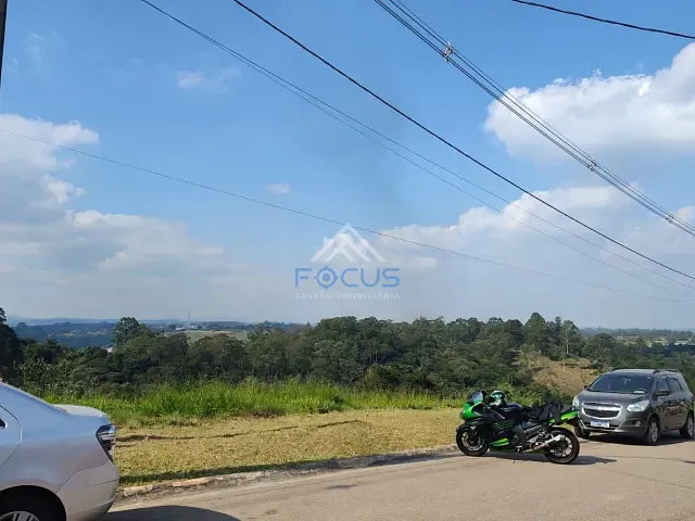 Terreno com 450m², à venda, no bairro Vale Azul em Jundiaí