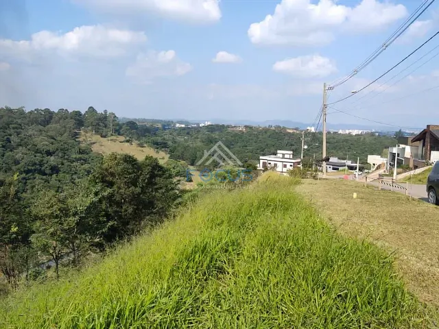 Terreno com 450m², à venda, no bairro Vale Azul em Jundiaí
