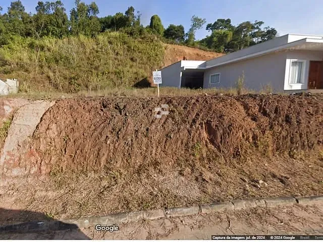 Terreno com 329m², à venda, no bairro São Pedro em Brusque