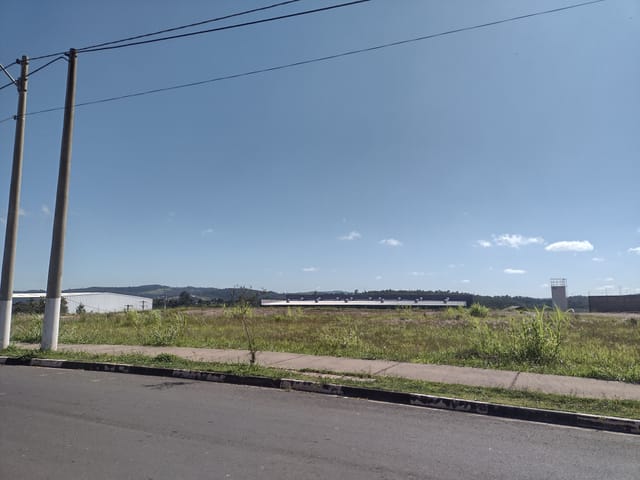 Terreno com 5184m², à venda, no bairro Leitão em Louveira