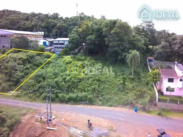 Terreno com 450m², à venda, no bairro Fragosos em Concórdia