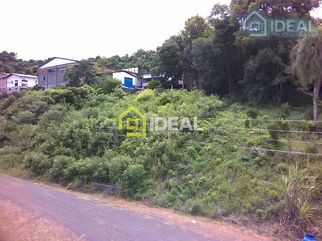 Terreno com 450m², à venda, no bairro Fragosos em Concórdia