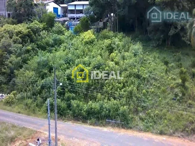 Terreno com 450m², à venda, no bairro Fragosos em Concórdia