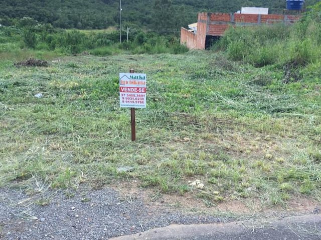 Terreno com 309m², à venda, no bairro Sol Nascente em Arcos