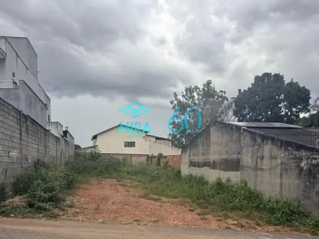 Terreno com 416m², à venda, no bairro Jardim Leblon em Goiânia