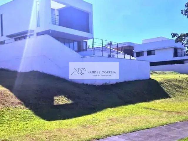 Terreno com 256m², à venda, no bairro Pqo Taua em Londrina