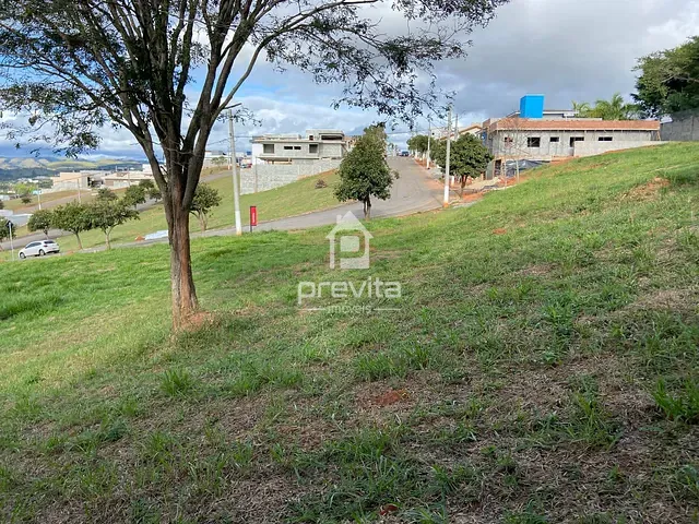 Terreno com 900m², à venda, no bairro Condominio Cataguá Way em Taubaté