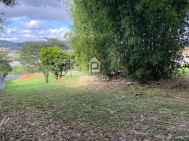Terreno com 900m², à venda, no bairro Condominio Cataguá Way em Taubaté