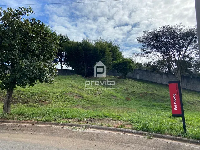 Terreno com 900m², à venda, no bairro Condominio Cataguá Way em Taubaté