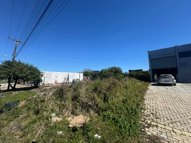 Terreno com 440m², à venda, no bairro Três Vendas em Pelotas