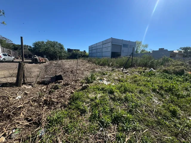 Terreno com 440m², à venda, no bairro Três Vendas em Pelotas