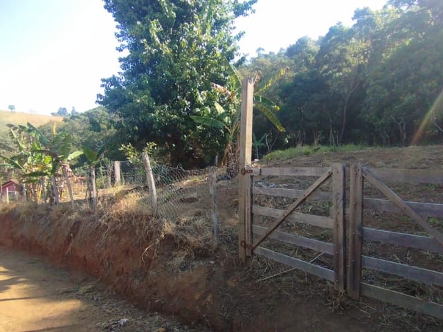 Terreno com 1380m², à venda, no bairro Serra dos Rodrigues em Cambuí